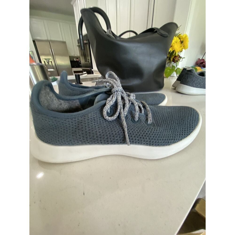 Allbirds Women's Tree Runners Size 10 in Deep Emerald Blizzard Sole Comfort Shoe - Picture 2 of 5